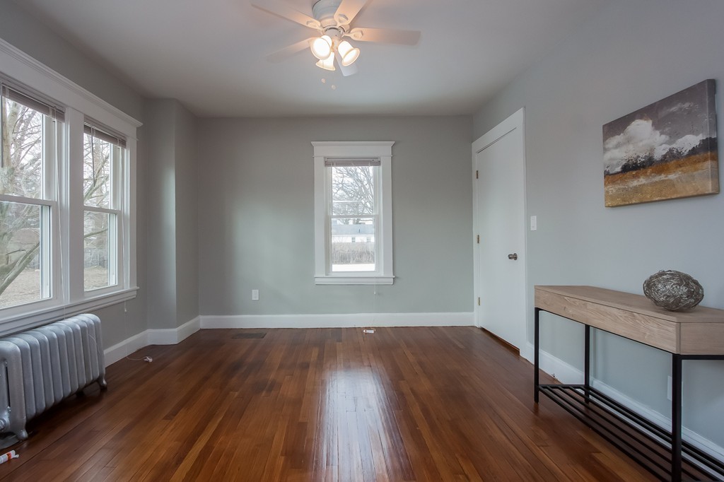 76 Clayton Street Springfield, MA 01107 - Photo 18 of 29 Gallery Image 18