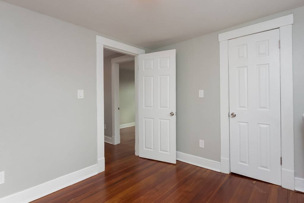 76 Clayton Street Springfield, MA 01107 - Photo 20 of 29 Gallery Image 20