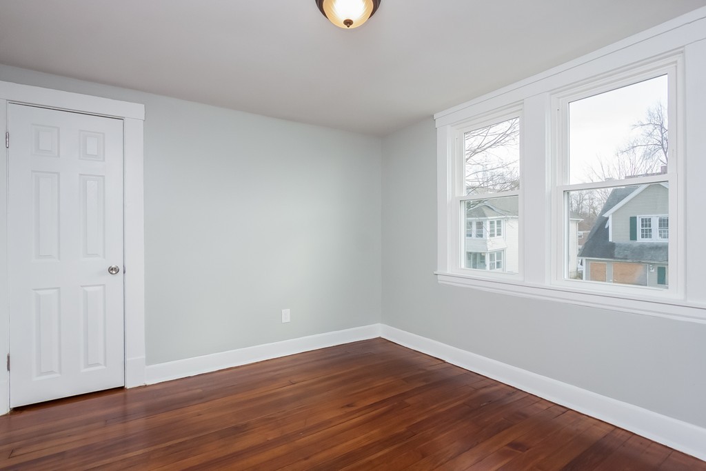 76 Clayton Street Springfield, MA 01107 - Photo 24 of 29 Gallery Image 24