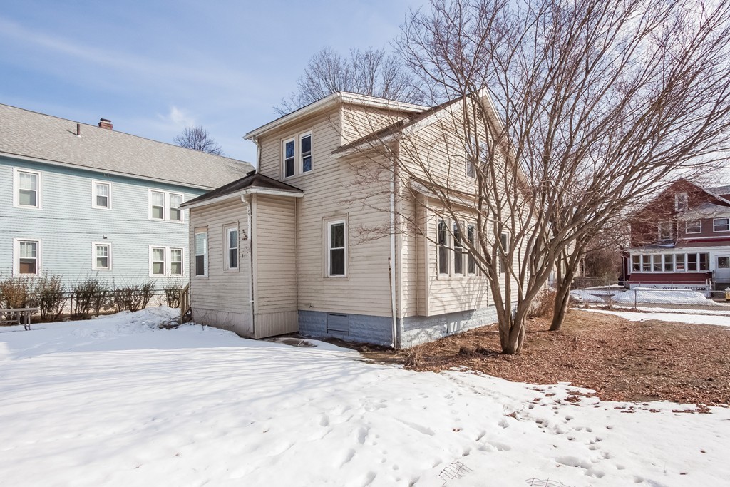 76 Clayton Street Springfield, MA 01107 - Photo 27 of 29 Gallery Image 27