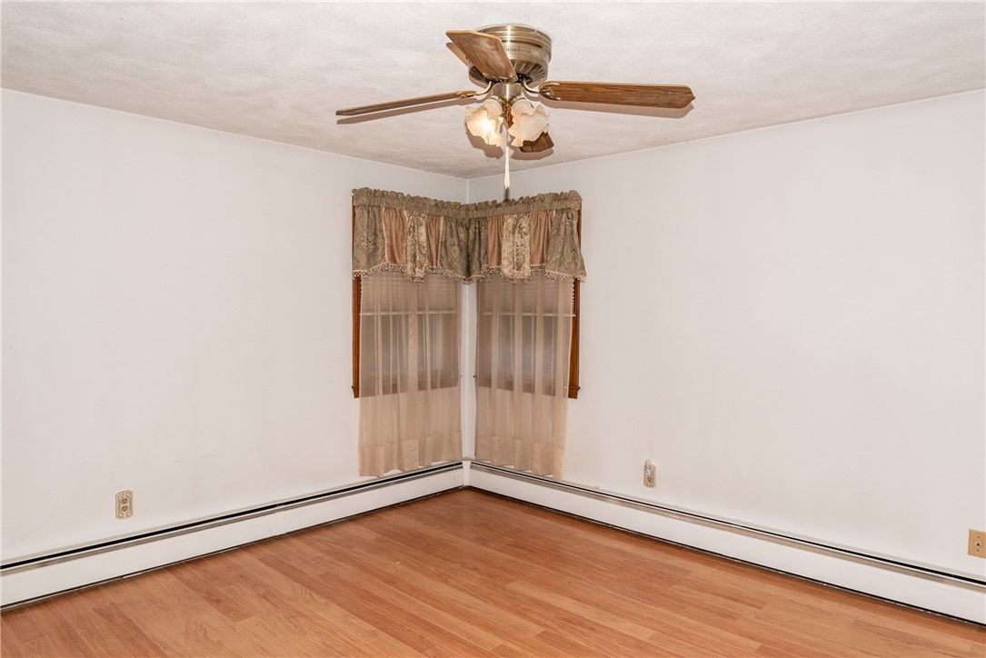 33 Loomis Street Cranston, RI 02920 - Photo 16 of 20