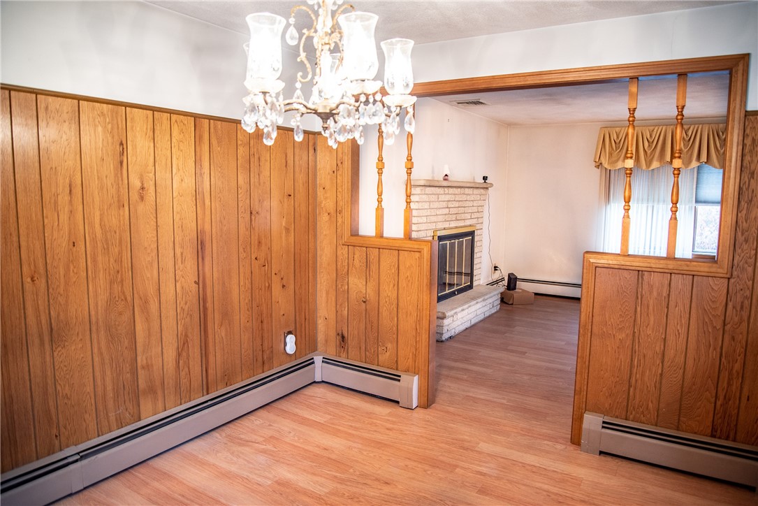 33 Loomis Street Cranston, RI 02920 - Photo 8 of 20
