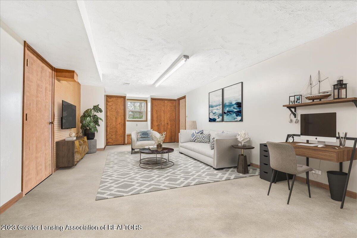 2921 Clinton Road Lansing, MI 48906 - Photo 34 of 50 43-Media Jett-43