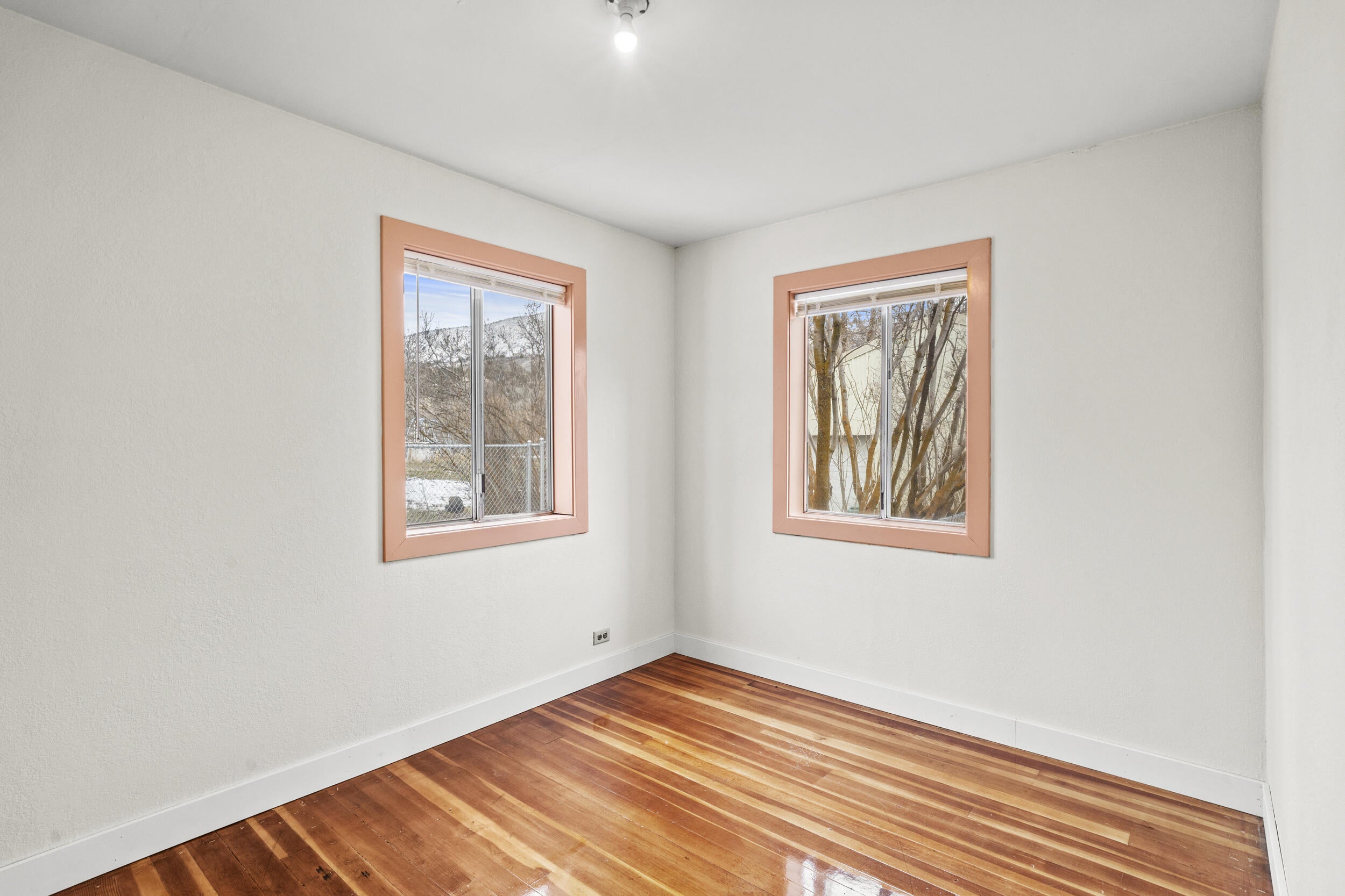 5851 Wocus Road Klamath Falls, OR 97601 - Photo 12 of 30 32_5851 wocus road - 32