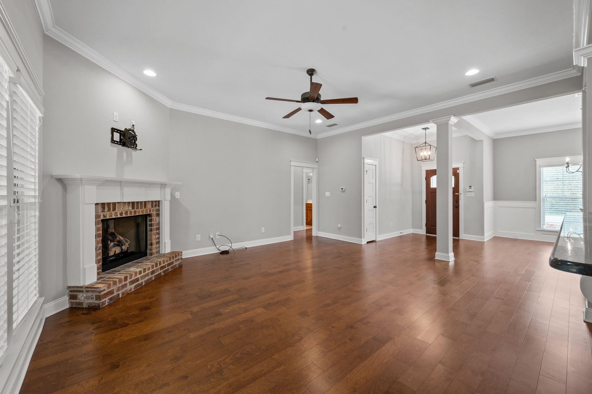 20127 Bunker Loop Fairhope, AL 36532 - Photo 9 of 45