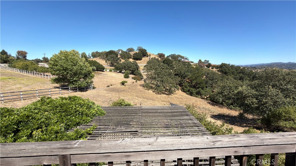 9205 Corona Road Atascadero, CA 93422 - Photo 13 of 31