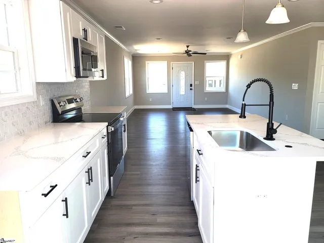 $284,900 | 108 Longshore Drive, Belton, SC 29627