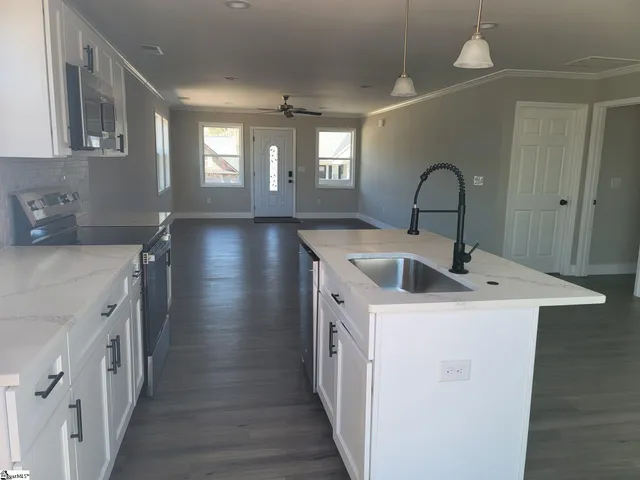 $284,900 | 108 Longshore Drive, Belton, SC 29627