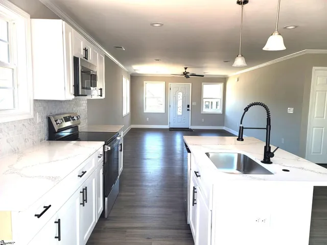 $284,900 | 108 Longshore Drive, Belton, SC 29627