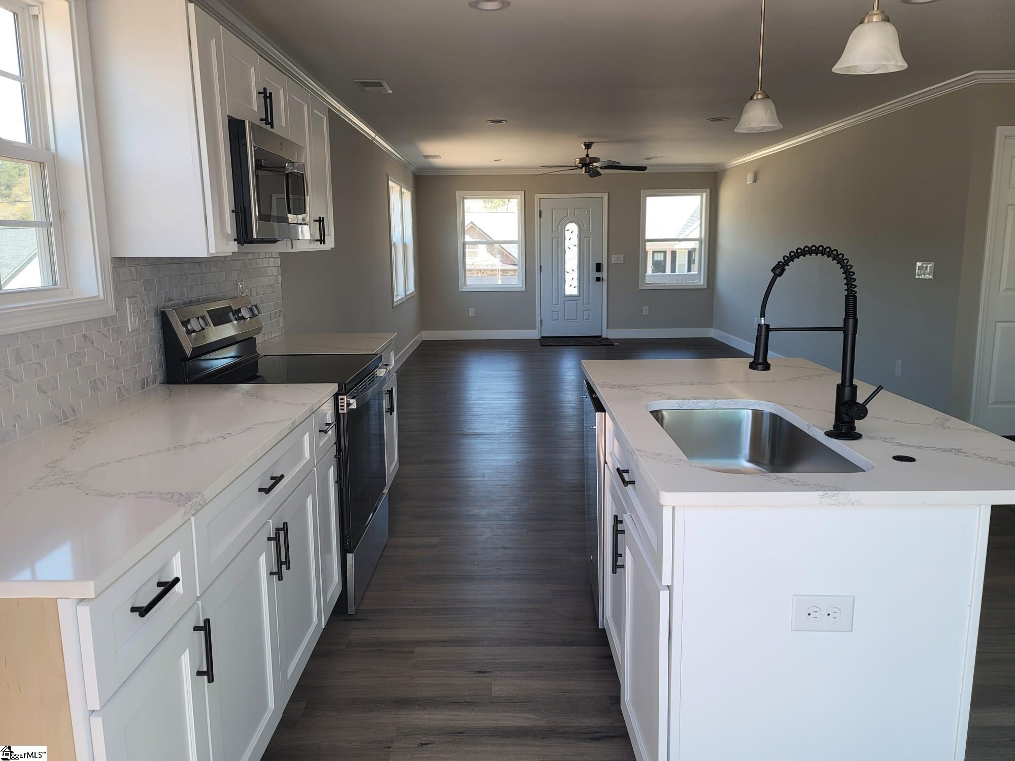 108 Longshore Drive Belton, SC 29627 - Photo 16 of 34