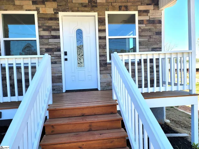 $284,900 | 108 Longshore Drive, Belton, SC 29627