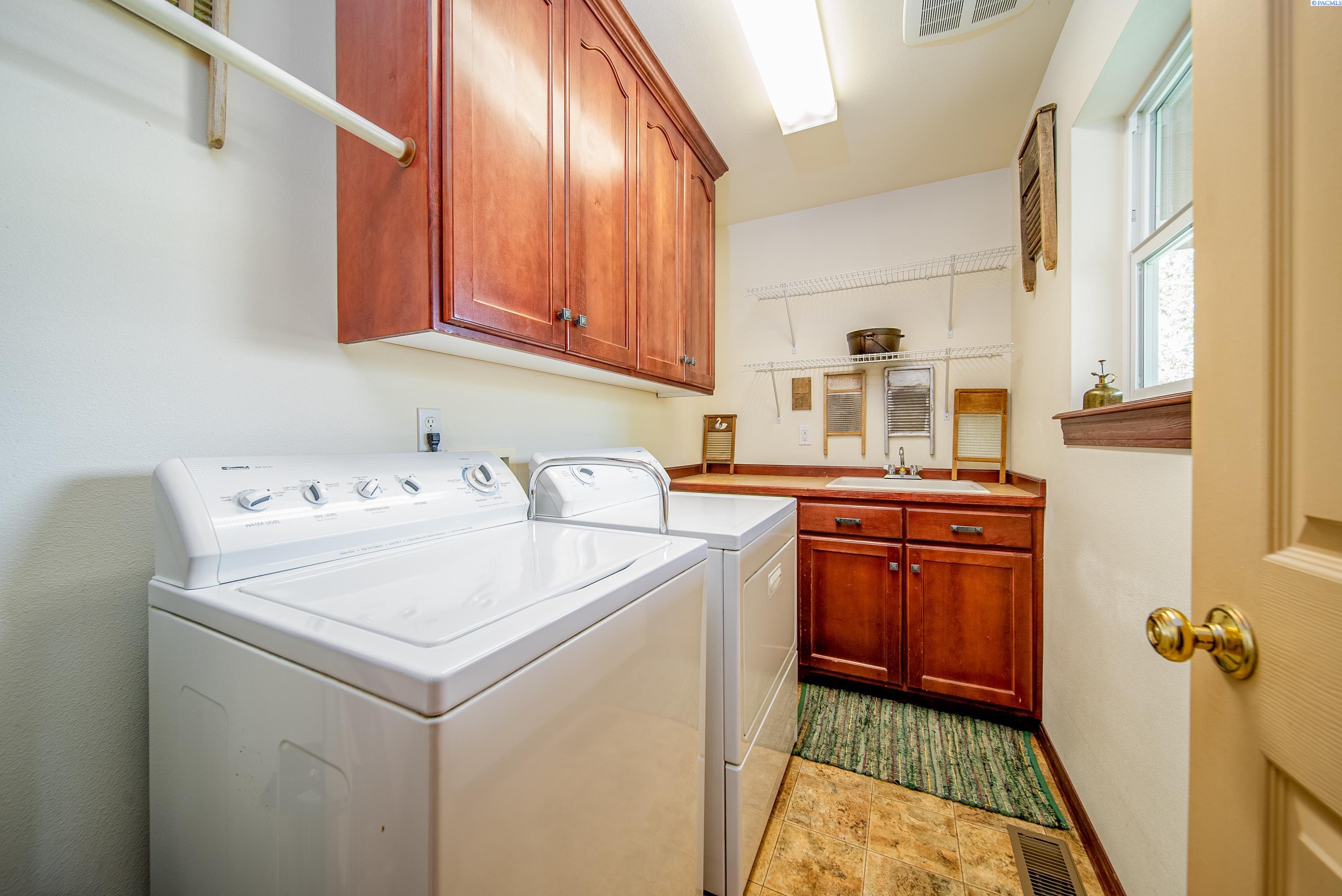 717 Lower County Line Road Prosser, WA 99350 - Photo 13 of 30 Gallery Image 13