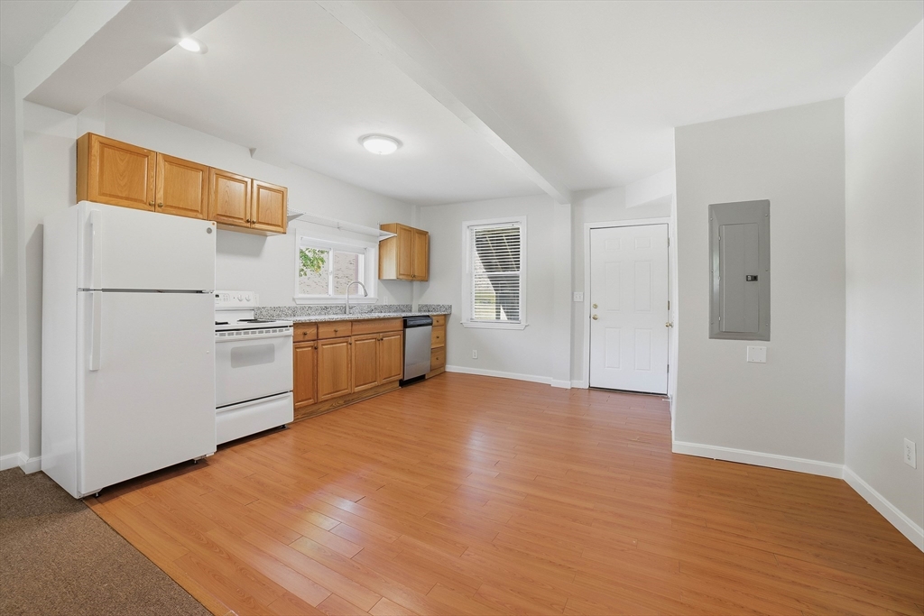 44 Howarth Road, Unit 5 Oxford, MA 01540 - Photo 5 of 26