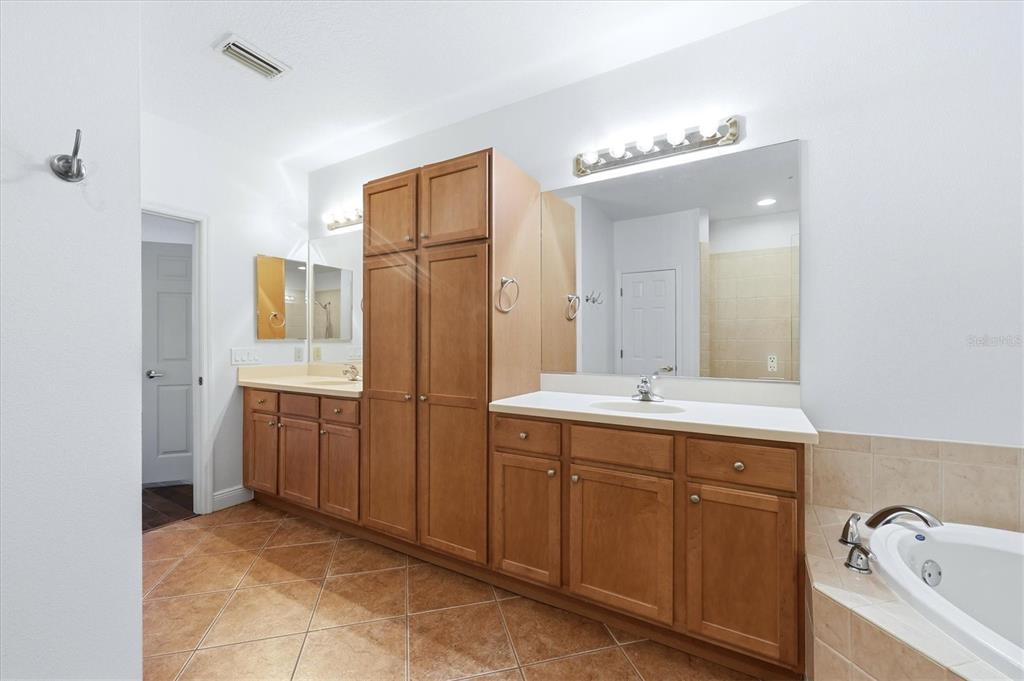 8434 Miramar Way Lakewood Ranch, FL 34202 - Photo 17 of 35