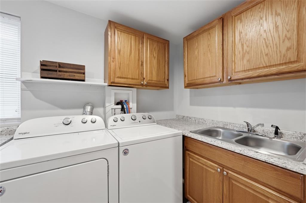 519 3rd Avenue Carnegie, PA 15106 - Photo 11 of 33