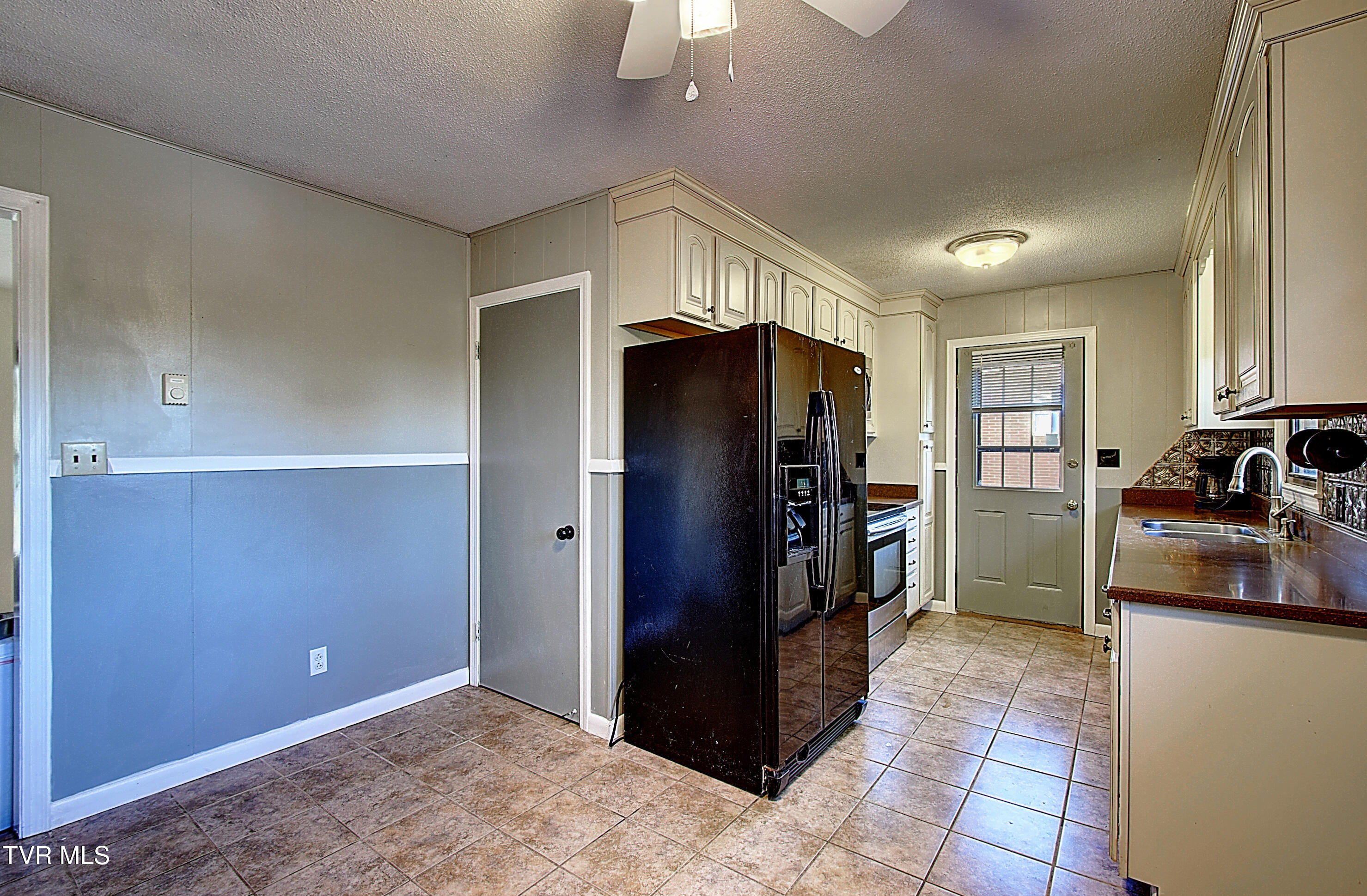161 Grandview Road Bristol, VA 24201 - Photo 16 of 51 DSC_0091And8more