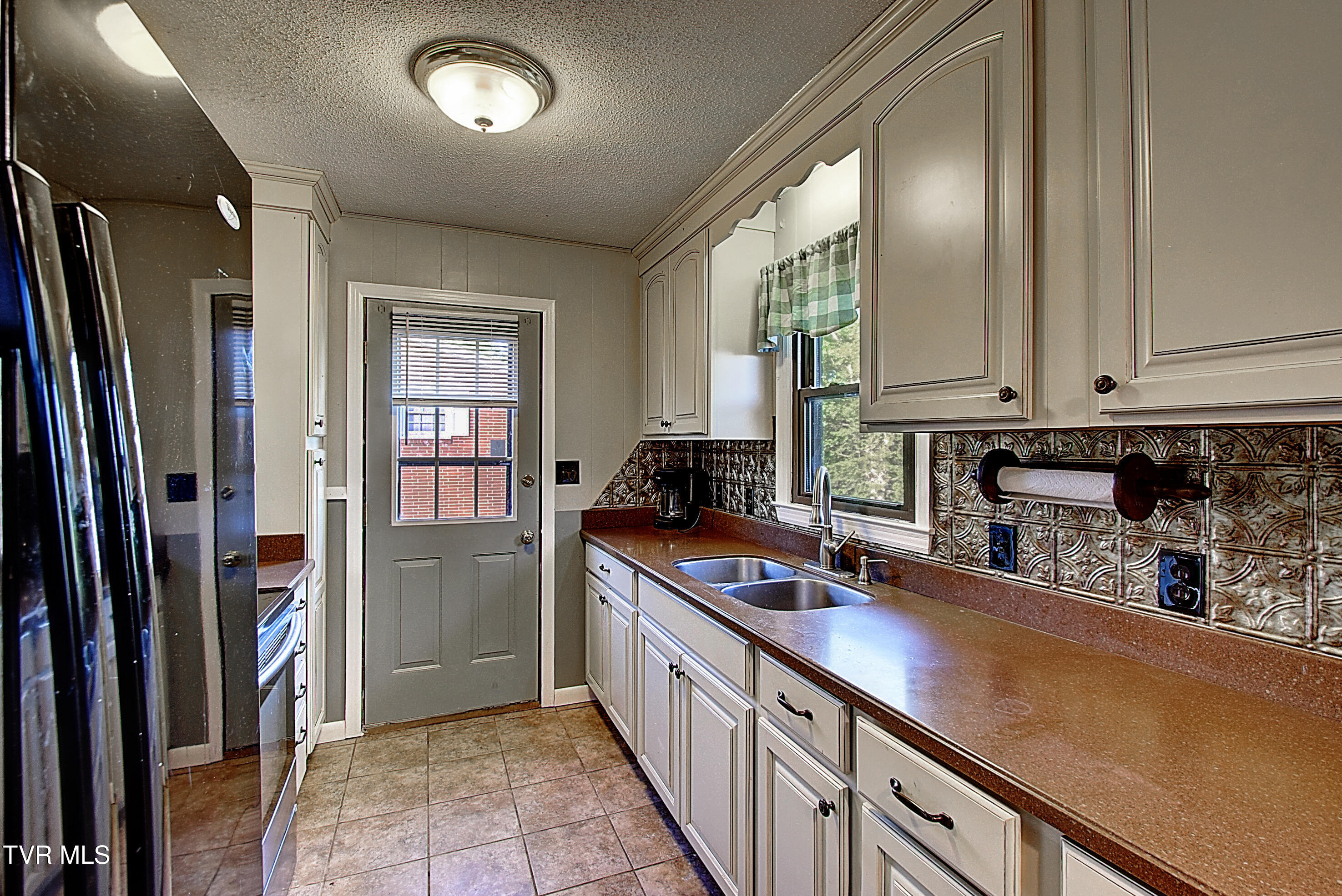 161 Grandview Road Bristol, VA 24201 - Photo 17 of 51 DSC_0127And8more