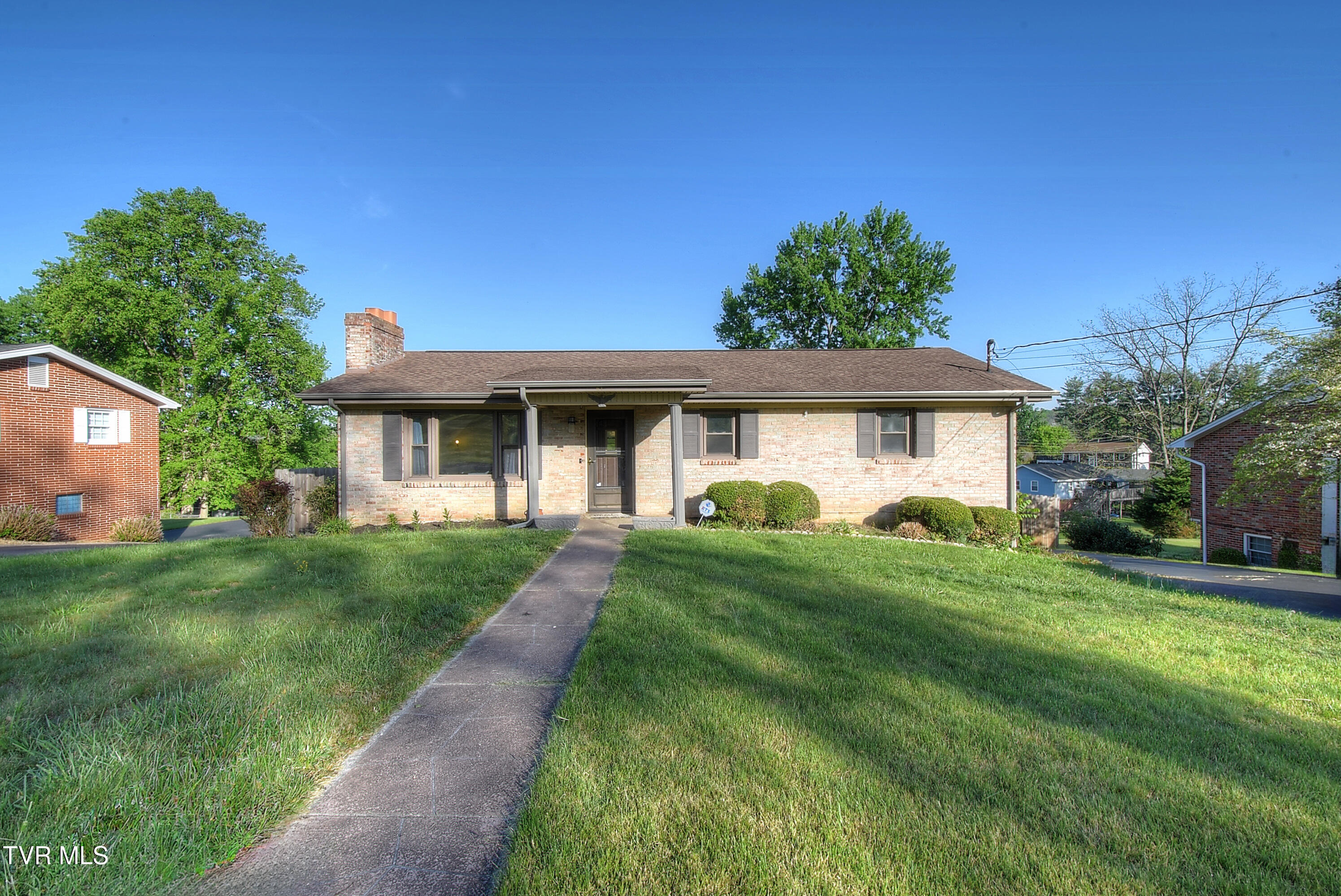 161 Grandview Road Bristol, VA 24201 - Photo 3 of 51 Brick Exterior
