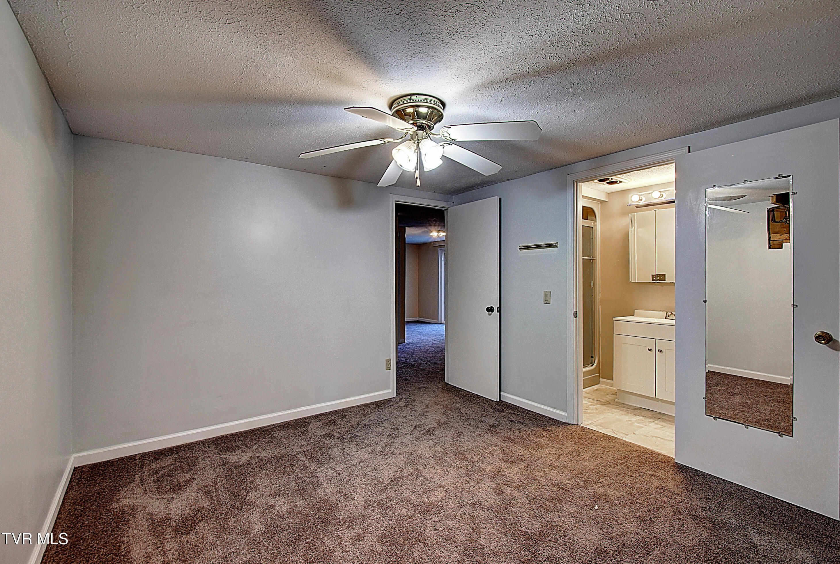 161 Grandview Road Bristol, VA 24201 - Photo 35 of 51 DSC_0388And8more