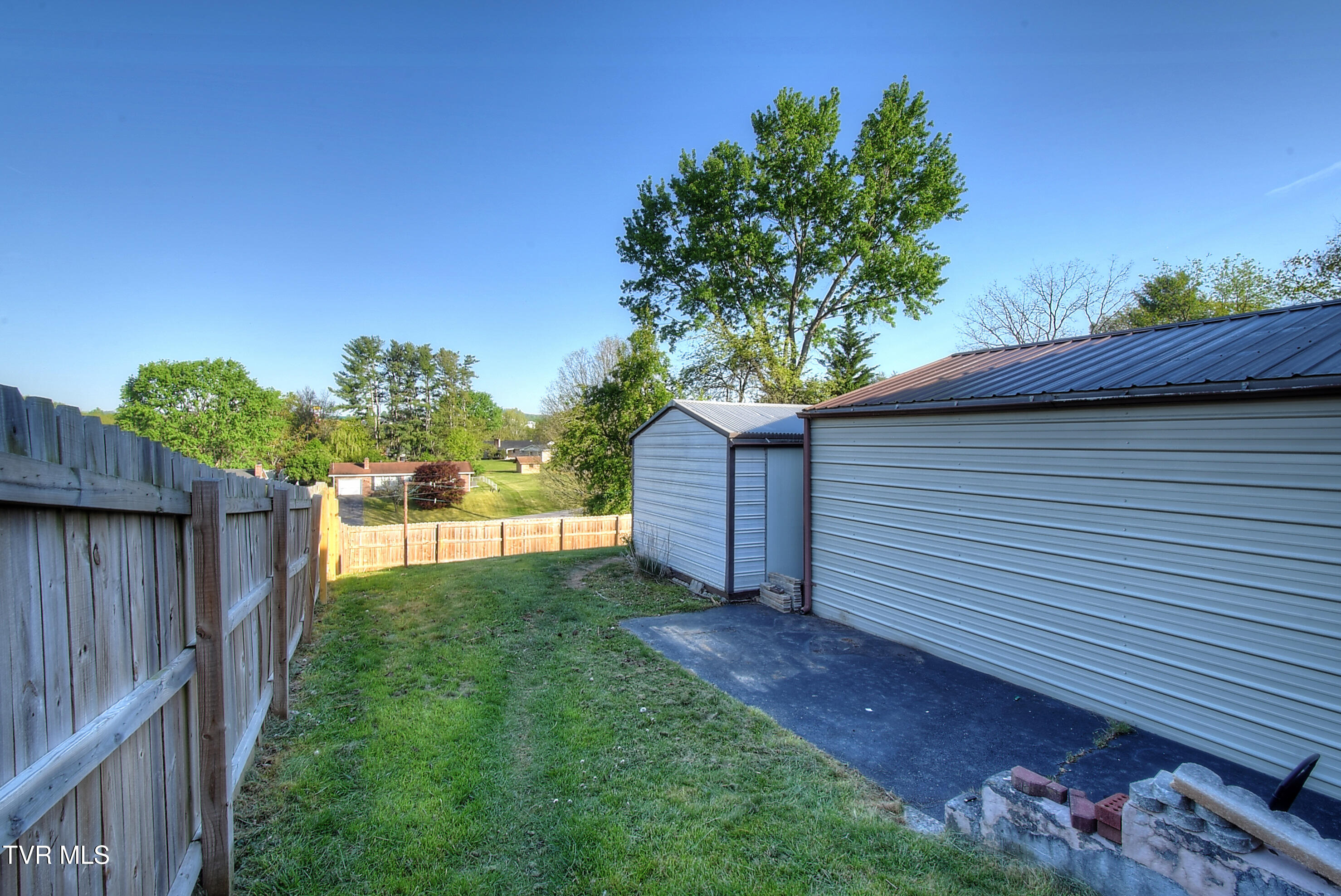 161 Grandview Road Bristol, VA 24201 - Photo 44 of 51 DSC_0517_18_19_20_21_22