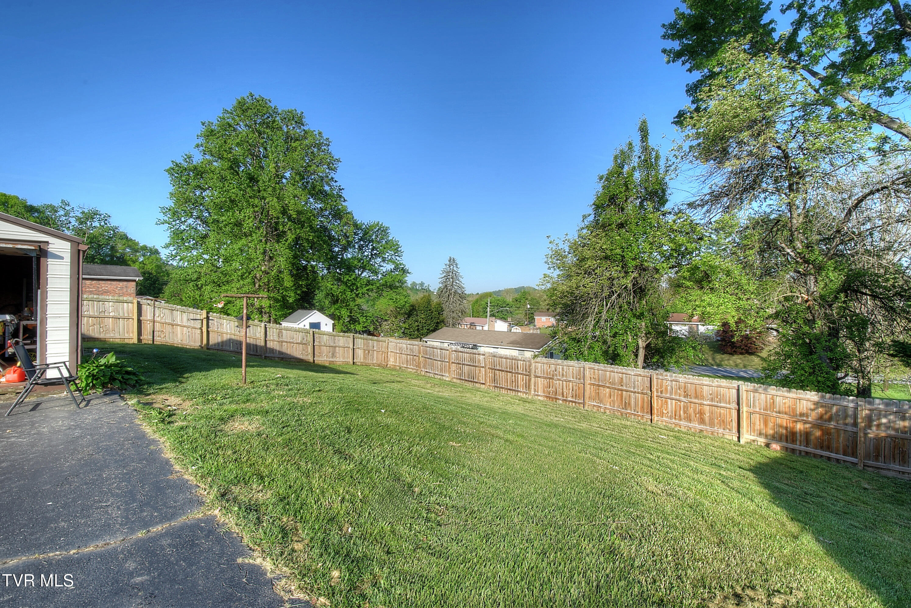 161 Grandview Road Bristol, VA 24201 - Photo 48 of 51 DSC_0547_48_49_50_51_52