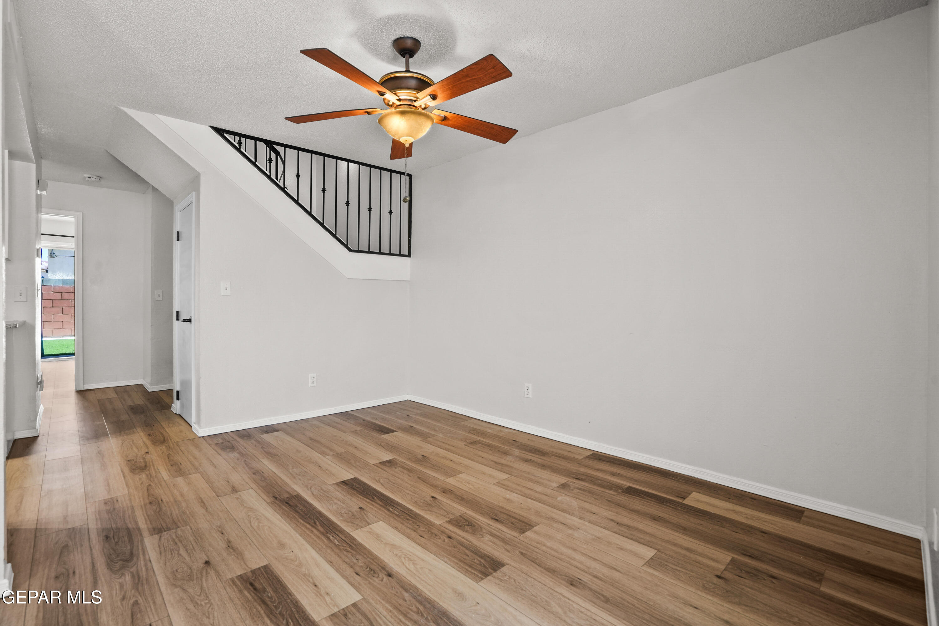 11023 Splendor Court El Paso, TX 79936 - Photo 8 of 43 Great room