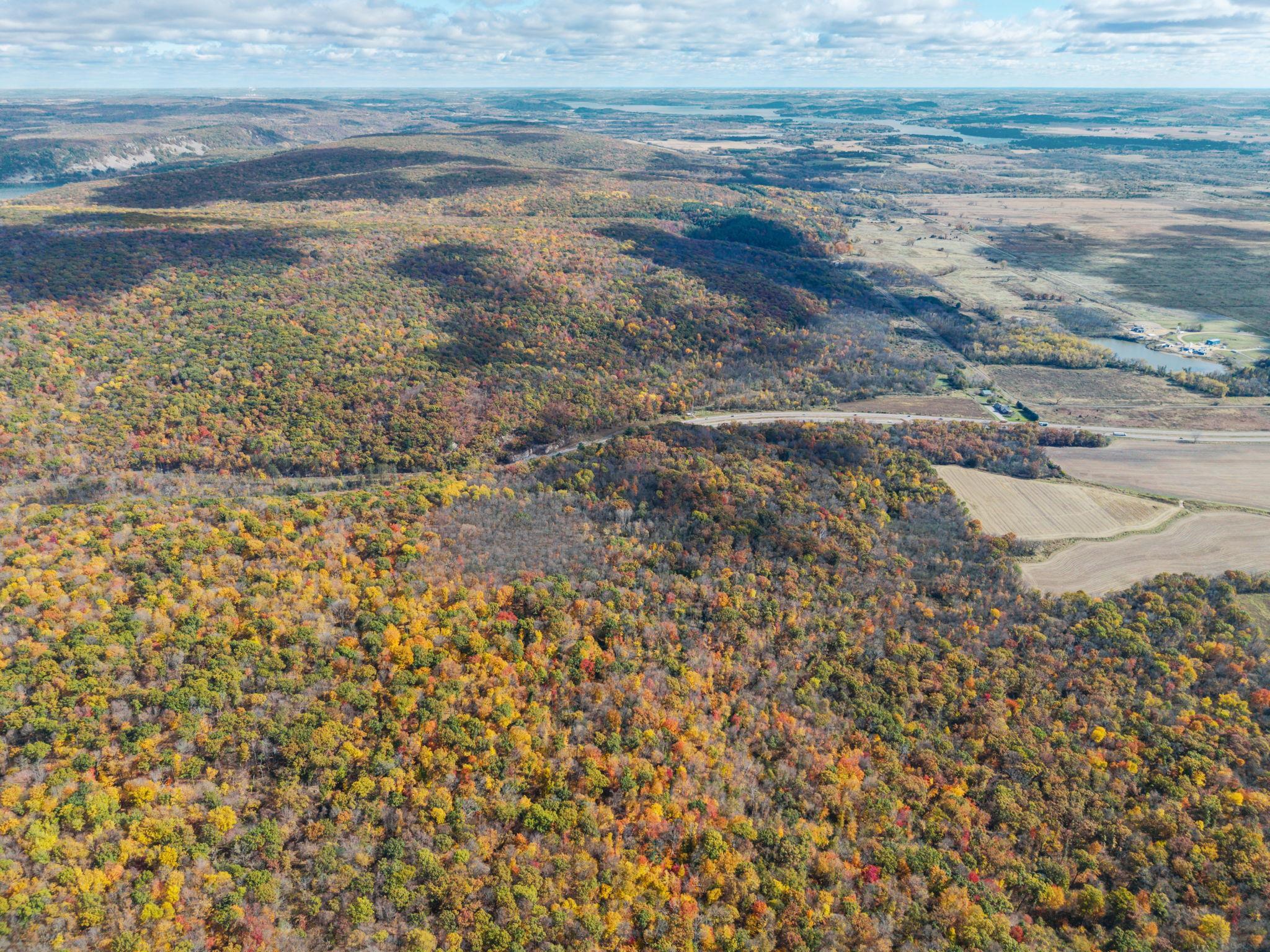 12 Highway 12 Baraboo, WI 53913 - Photo 14 of 18