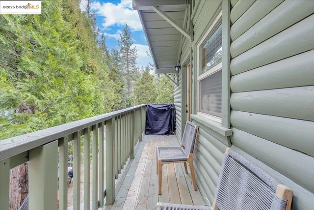 a view of a house with a outdoor space