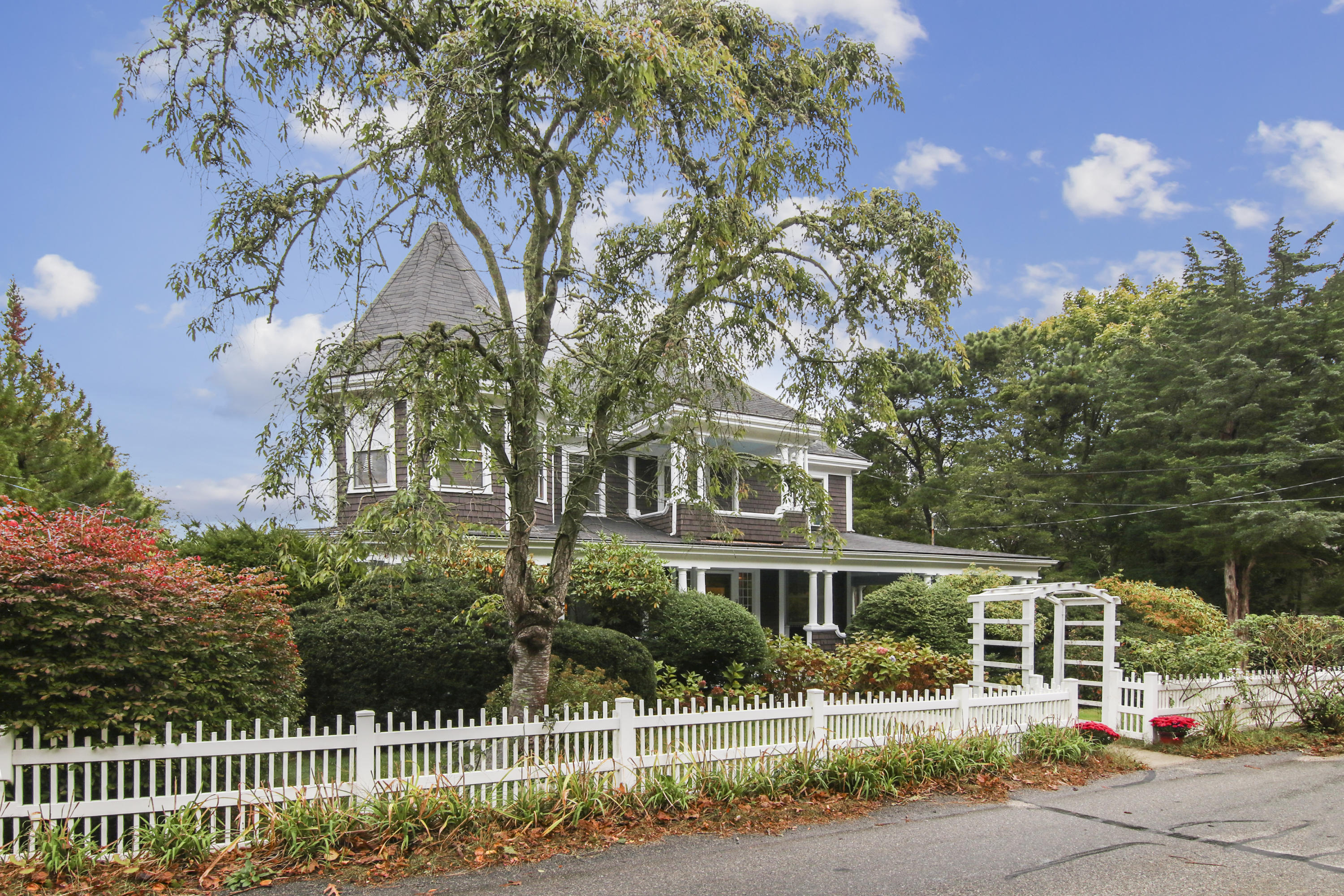 40 Red Brook Harbor Road Pocasset, MA 02559 - Photo 1 of 30 40 Red Brook Harbor Rd