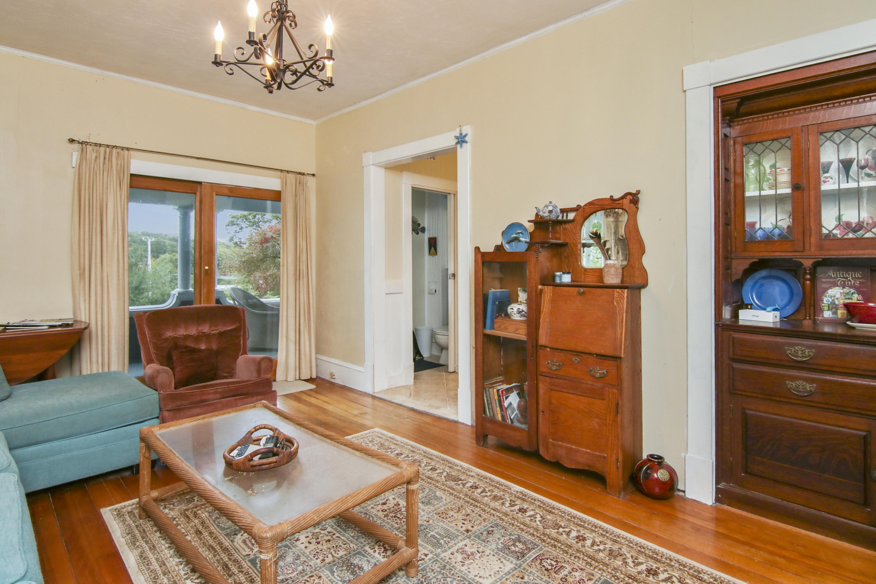 40 Red Brook Harbor Road Pocasset, MA 02559 - Photo 13 of 30 a living room with furniture and a window