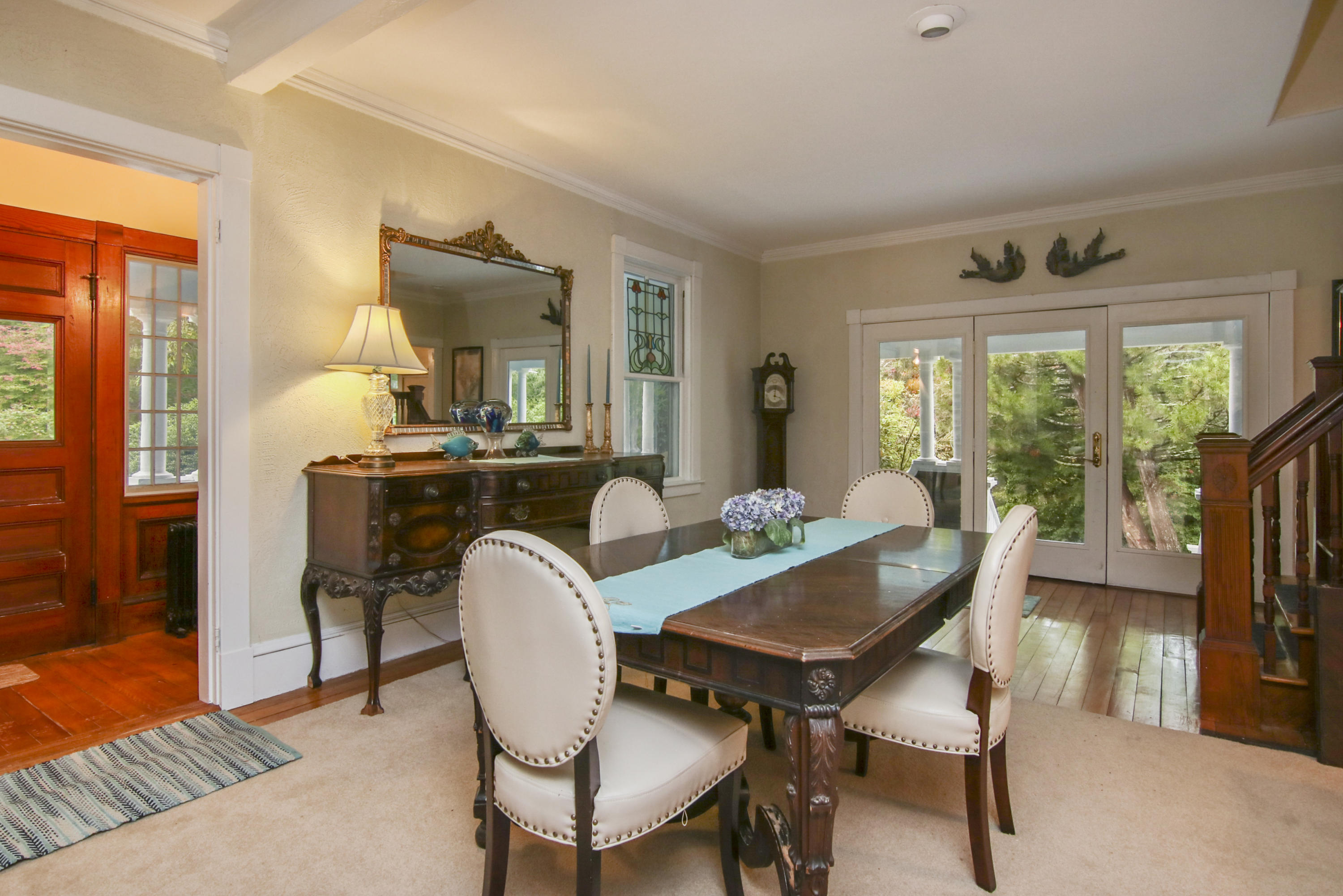 40 Red Brook Harbor Road Pocasset, MA 02559 - Photo 8 of 30 a dining room with furniture and window