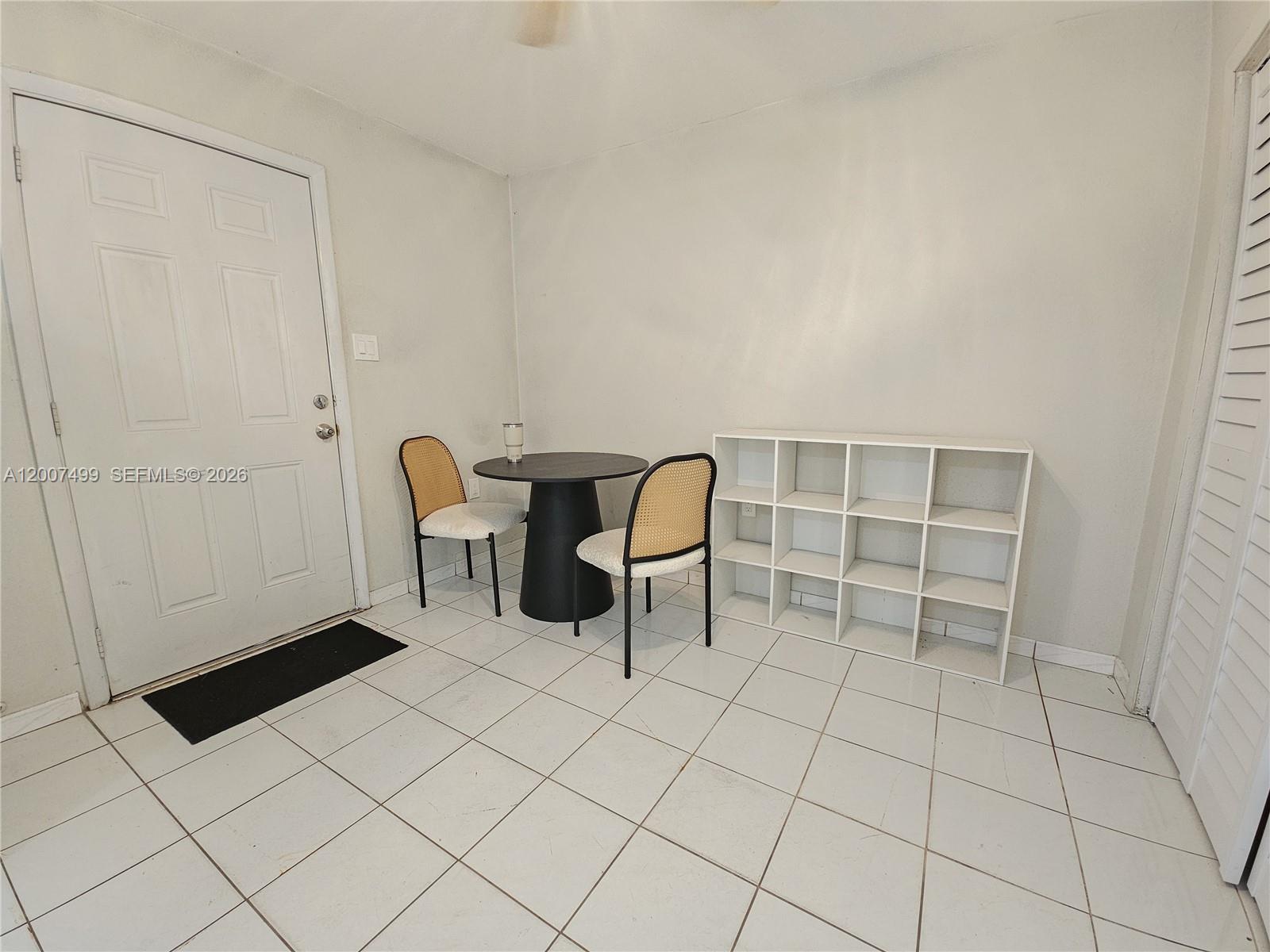 54 Southwest 24th Road, Unit RIGHT Miami, FL 33129 - Photo 7 of 13