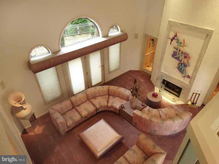 3439 Manor Road Huntingdon Valley, PA 19006 - Photo 3 of 25 Gallery Image 3