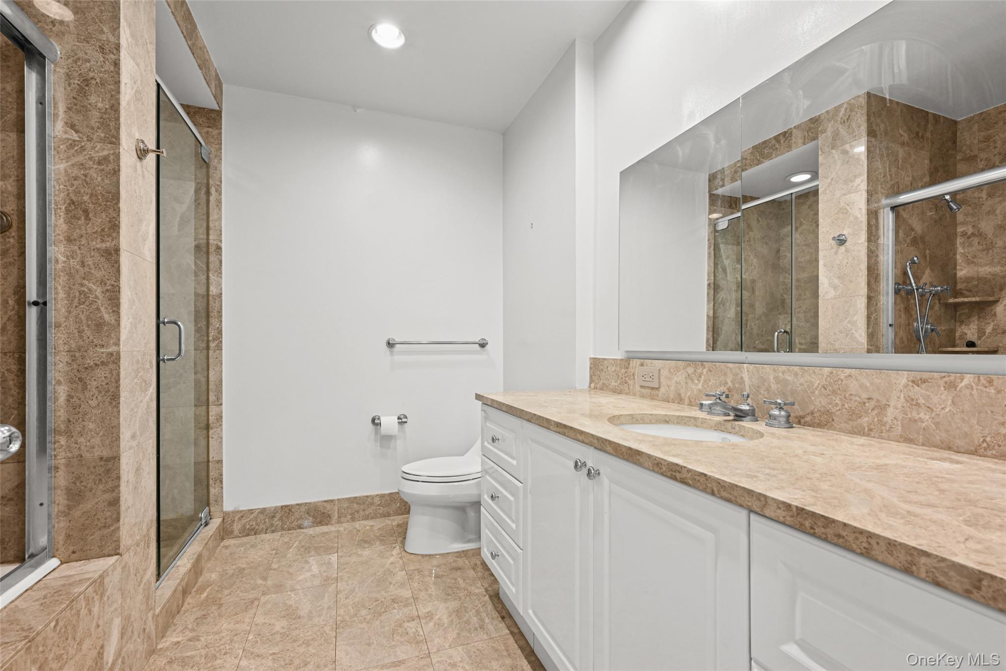 220 Riverside Boulevard, Unit 19L Manhattan, NY 10069 - Photo 23 of 29