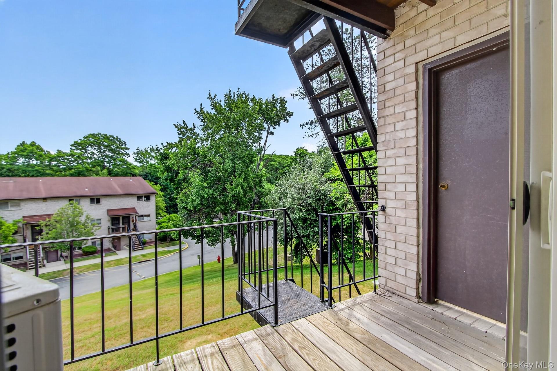 26 Cooper Road, Unit 414 Poughkeepsie, NY 12603 - Photo 23 of 24