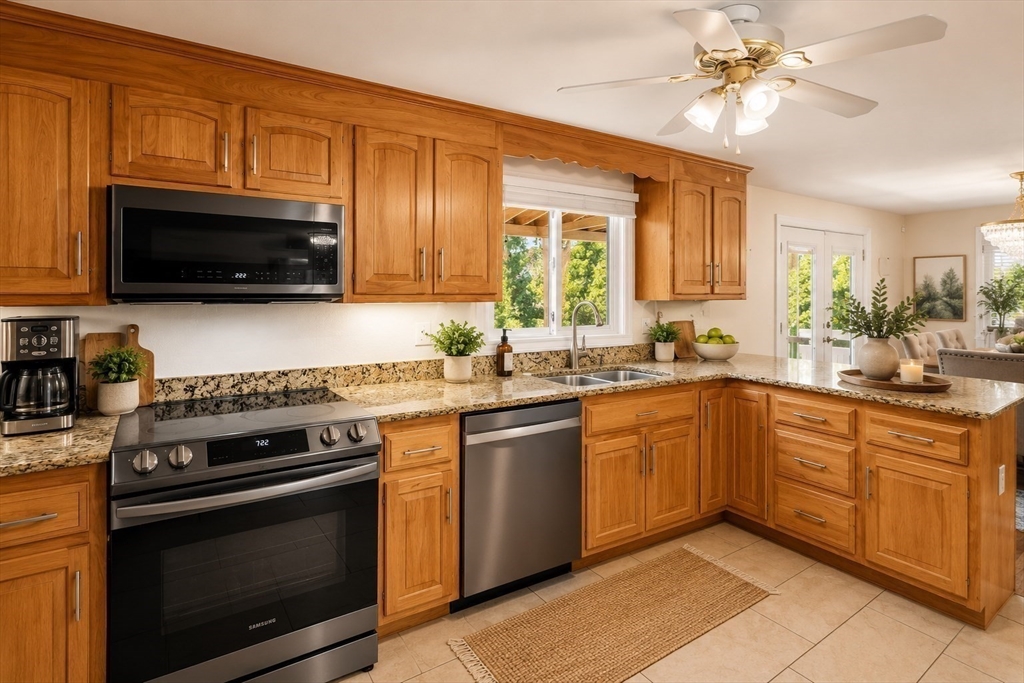3 Taylor Road Bellingham, MA 02019 - Photo 5 of 41