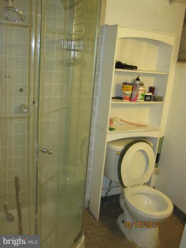 1423 Northgate Road Baltimore, MD 21218 - Photo 2 of 24 Full