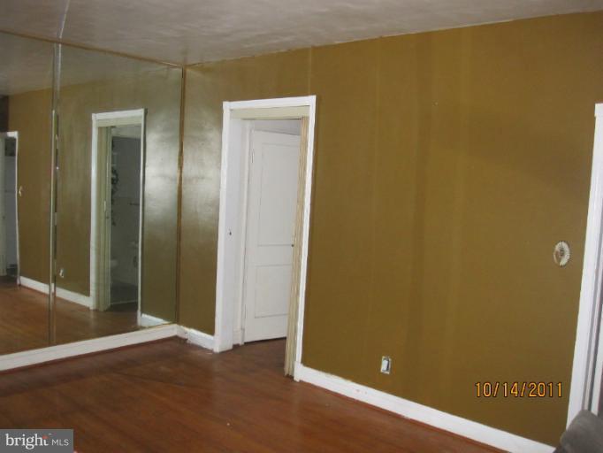 1423 Northgate Road Baltimore, MD 21218 - Photo 21 of 24 Living Room