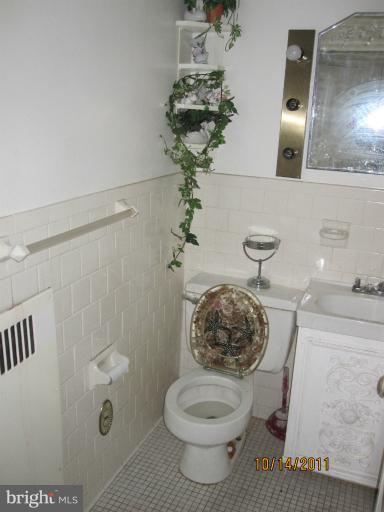1423 Northgate Road Baltimore, MD 21218 - Photo 8 of 24 Half