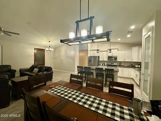 $2,150 | 2612 South 336th Avenue, Tonopah, AZ 85354