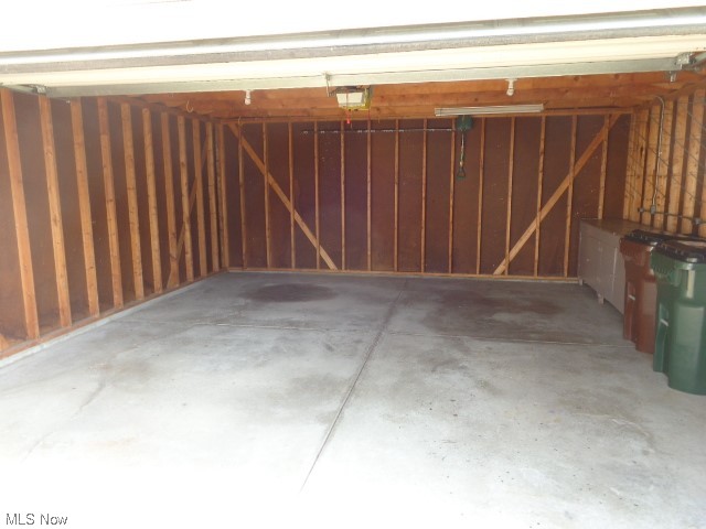 1312 Hillsdale Road Parma, OH 44134 - Photo 17 of 19 Garage
