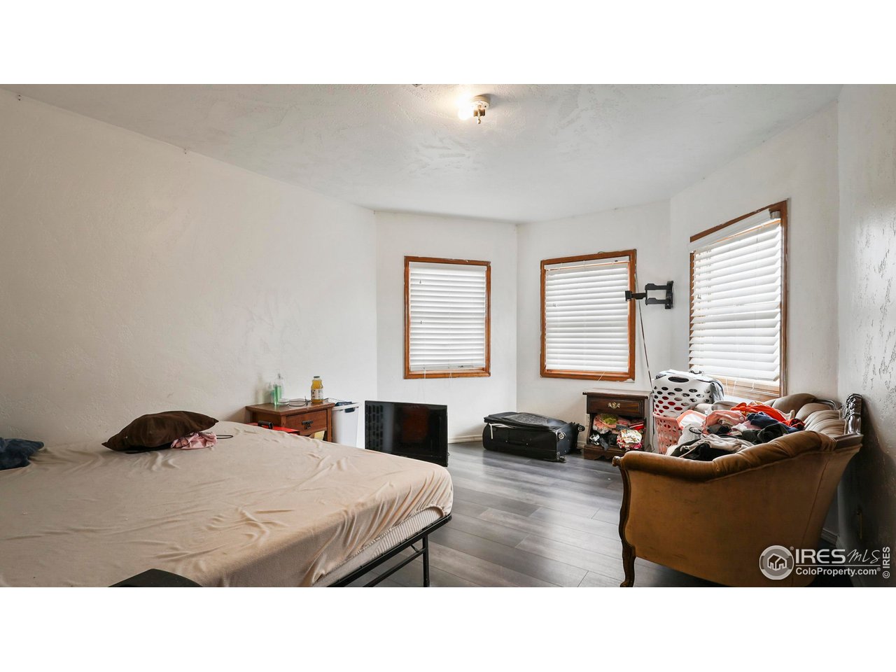 15985 Echo Road Fort Morgan, CO 80701 - Photo 14 of 22 a living room with furniture window and a window