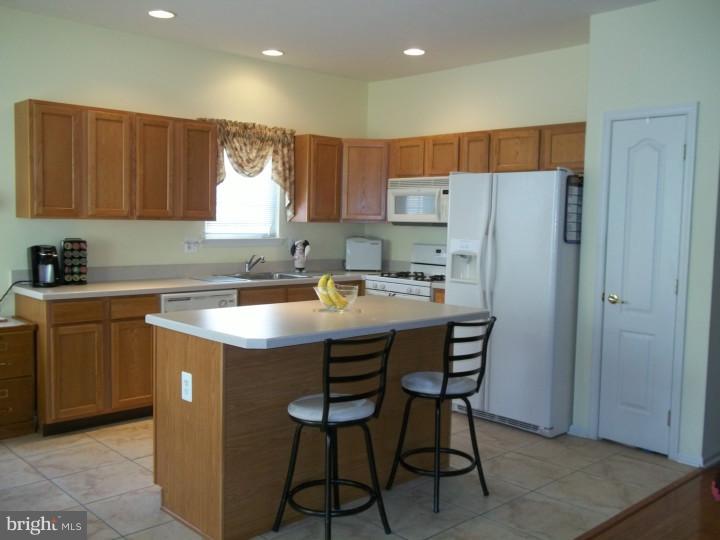 34 Caserta Drive Sewell, NJ 08080 - Photo 12 of 24 Kitchen