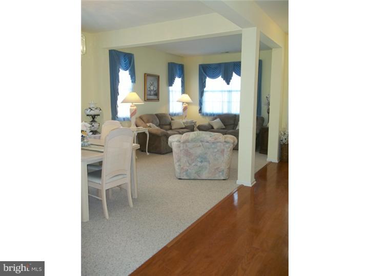 34 Caserta Drive Sewell, NJ 08080 - Photo 7 of 24 Hallway