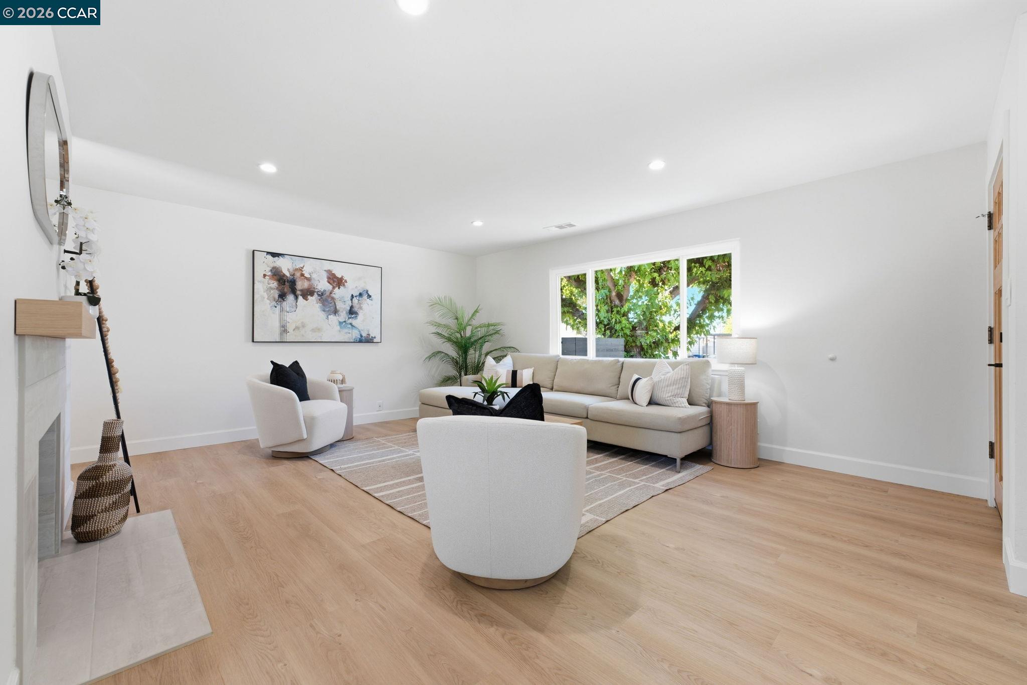 1478 Coventry Road Concord, CA 94518 - Photo 7 of 42 Gallery Image 7