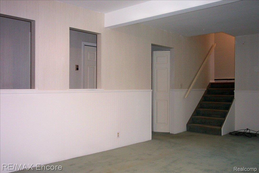 13300 Rattalee Lake Road Davisburg, MI 48350 - Photo 18 of 25 Family room