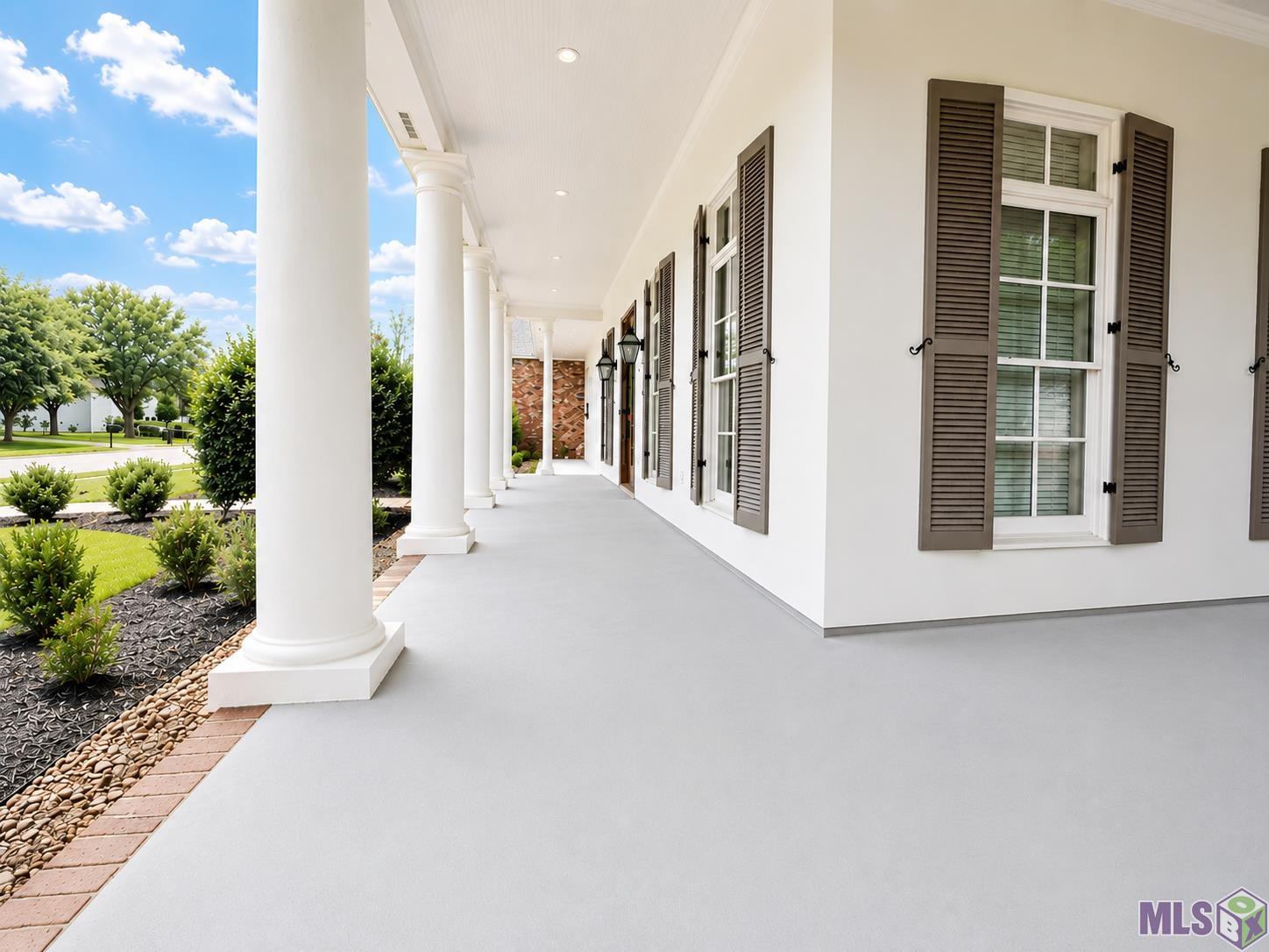 3122 Grand Way Avenue Baton Rouge, LA 70810 - Photo 3 of 25 Over-Sized Wrap Around Porch