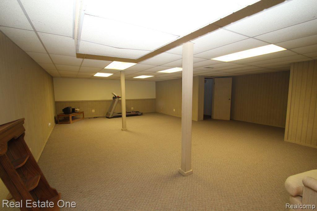 8468 Ranch Estates Road Clarkston, MI 48348 - Photo 32 of 34 IMG_4563.jpg