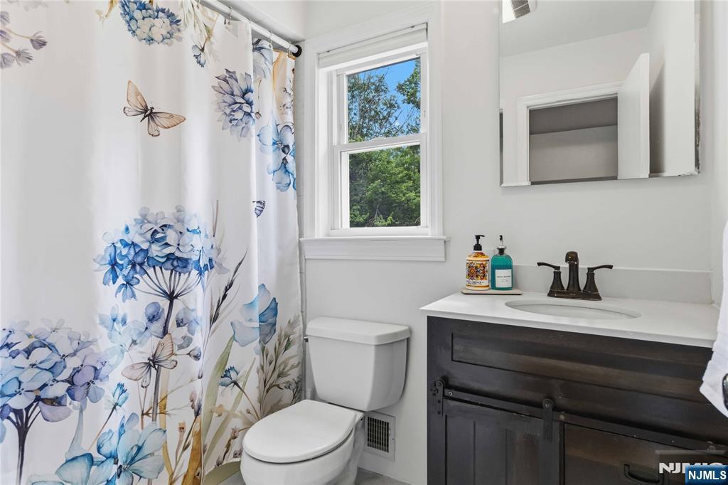 37 Rolling Ridge Road West Milford, NJ 07480 - Photo 26 of 50 Gallery Image 26