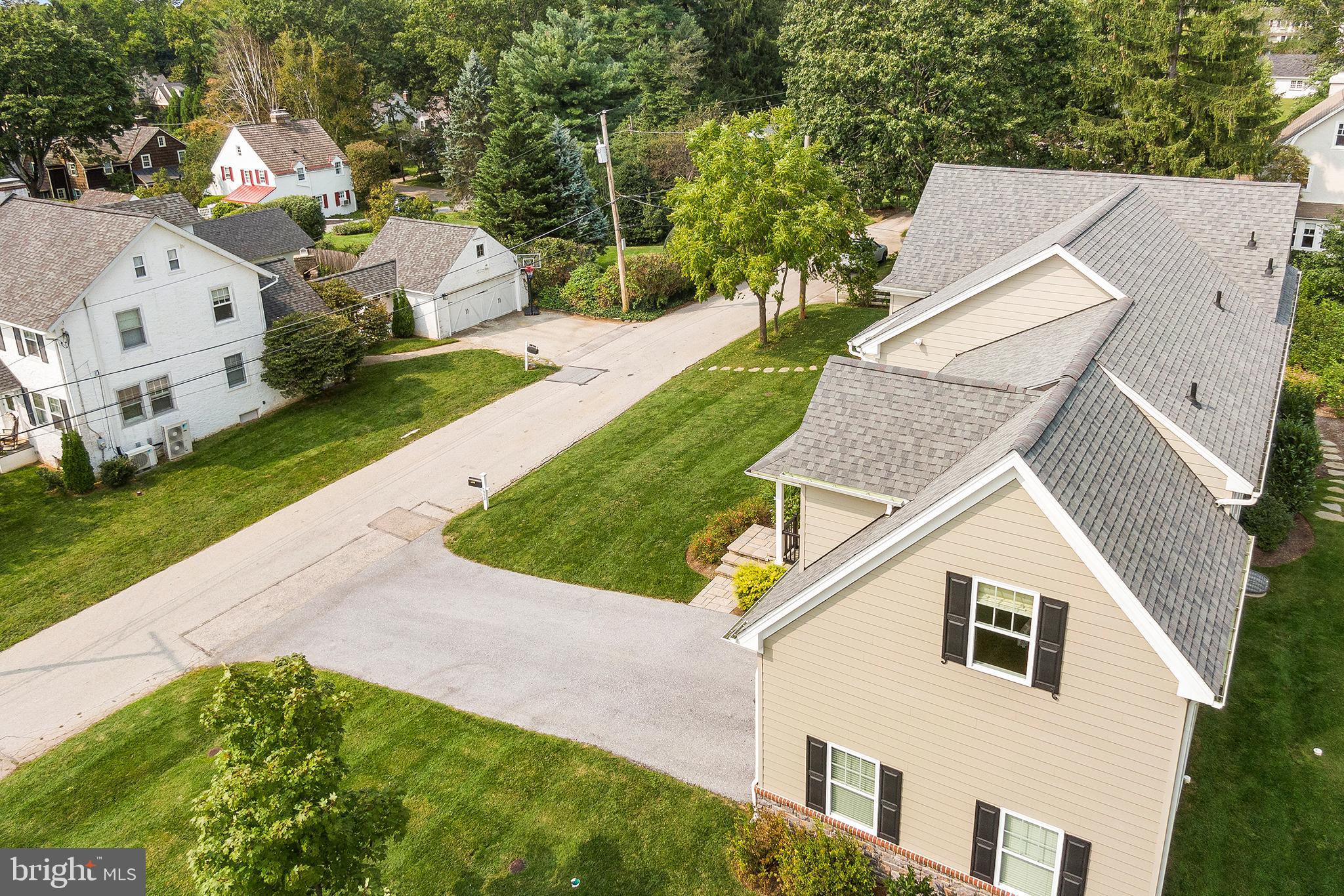 402 Littlebrook Road Berwyn, PA 19312 - Photo 37 of 38 Aerial shot of house